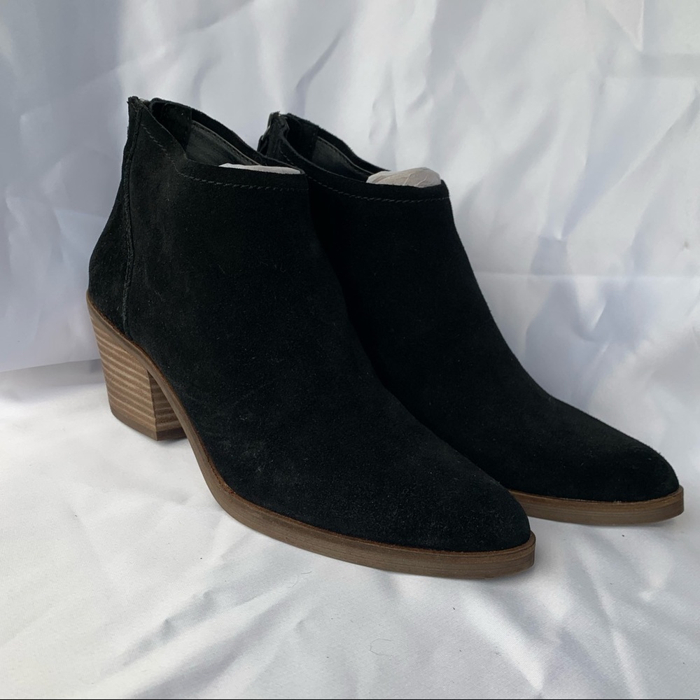 Dolce Vita Suede Booties NWOT